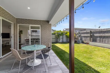 Property photo of 21 Dunlop Crescent Baringa QLD 4551
