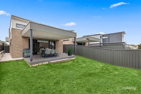 Property photo of 18 Skiff Place Shell Cove NSW 2529