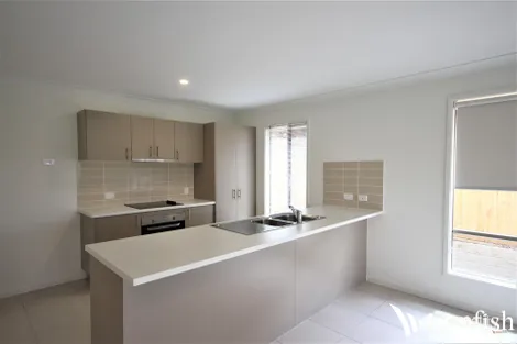Property photo of 36 Eagleton Crescent Leichhardt QLD 4305