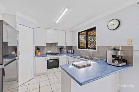 Property photo of 4 Pacey Street Parkhurst QLD 4702