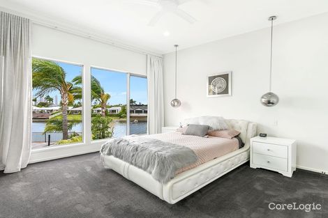Property photo of 8 Angus Court Benowa QLD 4217
