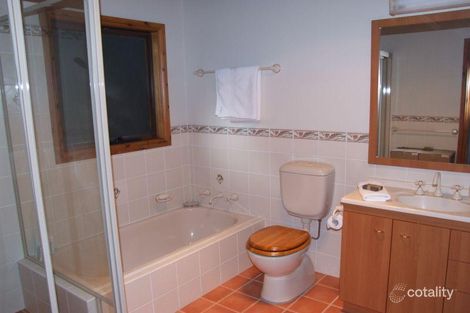Property photo of 32 Claines Crescent Wentworth Falls NSW 2782
