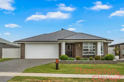 8 Shepherd St, Lochinvar, NSW 2321