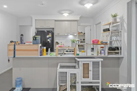 Property photo of 2 Jade Crescent Cobblebank VIC 3338