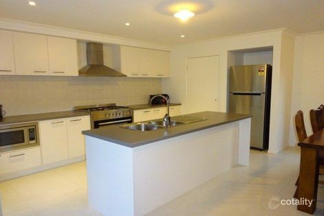 Property photo of 16 Brentwick Drive Craigieburn VIC 3064