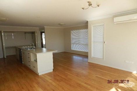 Property photo of 4 Dodson Crescent Mount Kynoch QLD 4350