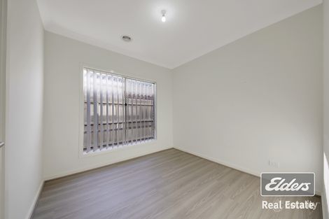 Property photo of 1/6 Bowerbird Place Truganina VIC 3029