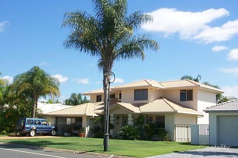 133 Santa Cruz Bvd, Clear Island Waters, QLD 4226