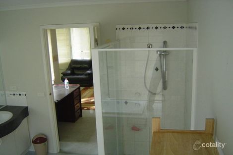 Property photo of 4 Timberglades Drive Bundoora VIC 3083
