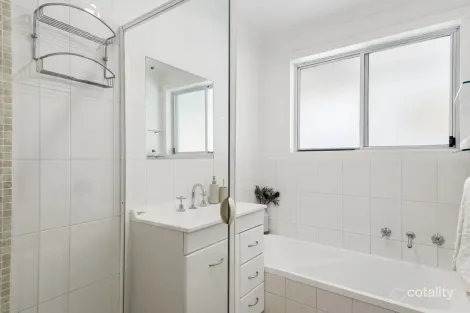 Property photo of 15 Education Road Happy Valley SA 5159