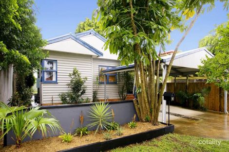 14 Pearl St, Scarborough, QLD 4020