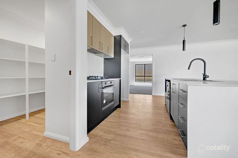 Property photo of 20 Burlington Rise Kelso NSW 2795