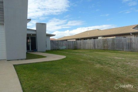 Property photo of 3 Bushlark Avenue Eli Waters QLD 4655