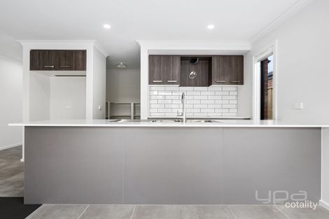 Property photo of 133 Oldbridge Boulevard Weir Views VIC 3338