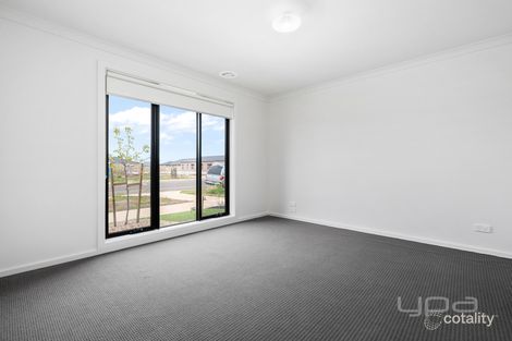 Property photo of 133 Oldbridge Boulevard Weir Views VIC 3338