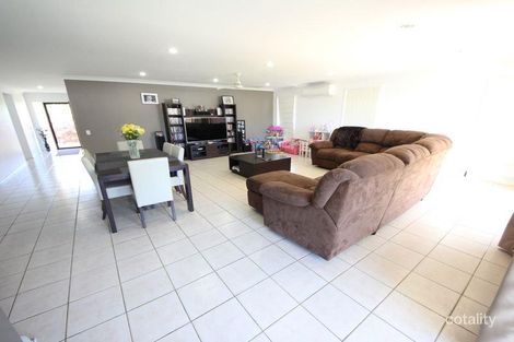 Property photo of 16 Melissa Circuit Kallangur QLD 4503