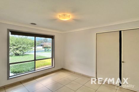 Property photo of 12 Kobi Place Glenfield Park NSW 2650