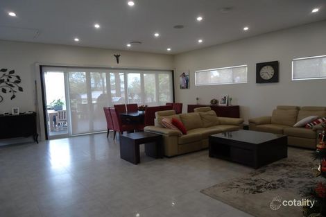 Property photo of 57 Portico Parade Toongabbie NSW 2146