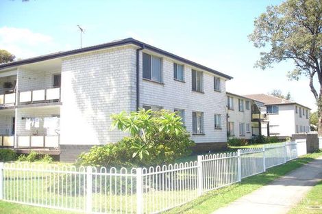 2/28-32 Wilga St, Fairfield, NSW 2165