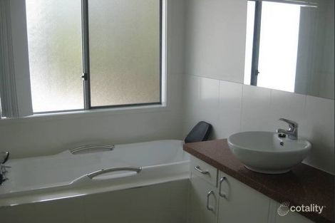 Property photo of 2/85 Whiting Street Labrador QLD 4215