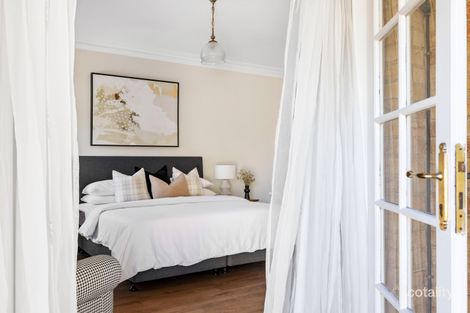 Property photo of 54 Riley Road Dalkeith WA 6009