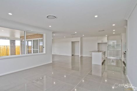 Property photo of 8 Seaside Circuit Caves Beach NSW 2281