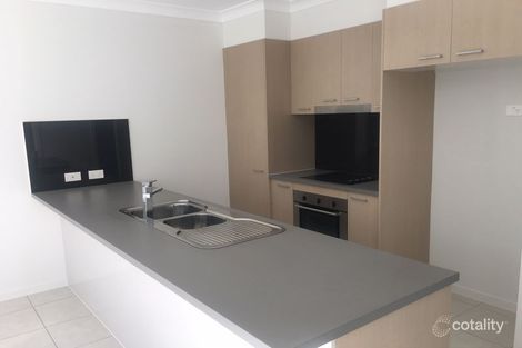 Property photo of 97 Napier Circuit Silkstone QLD 4304