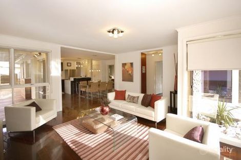 Property photo of 106 Nepean Street Greensborough VIC 3088