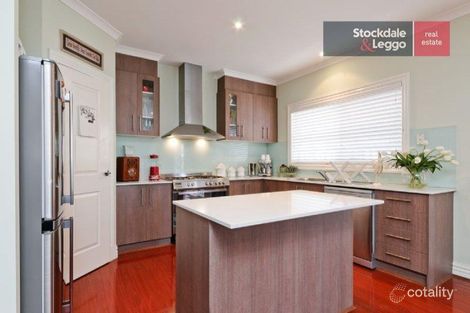 Property photo of 28 Mallacoota Way Craigieburn VIC 3064