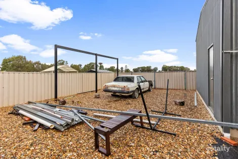 Property photo of 65 Eldershaw Drive Forest Hill NSW 2651