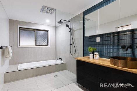 Property photo of 32 Wilson Drive Camira QLD 4300
