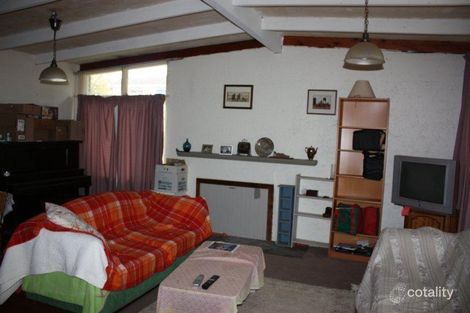 Property photo of 11 Arkana Avenue Highton VIC 3216