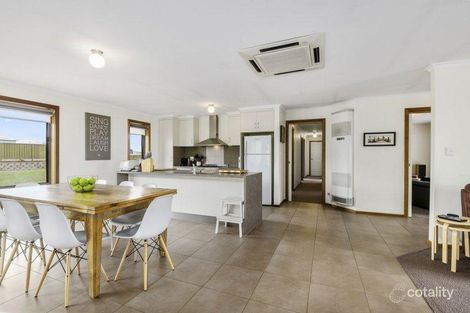 Property photo of 8 Rosemont Place Mount Gambier SA 5290