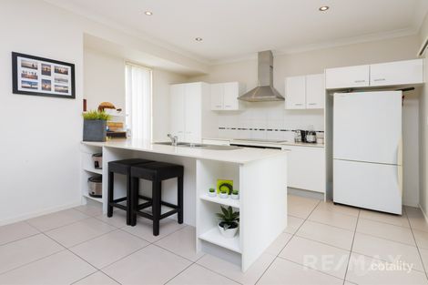 Property photo of 18 Marks Drive Varsity Lakes QLD 4227
