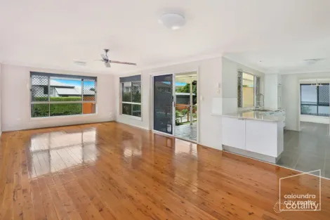 Property photo of 5 Enfield Crescent Battery Hill QLD 4551