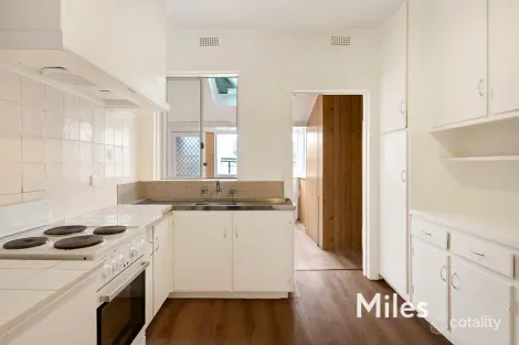 Property photo of 24 Hillside Road Rosanna VIC 3084