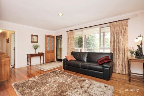 Property photo of 25 Medbury Avenue Watsonia VIC 3087