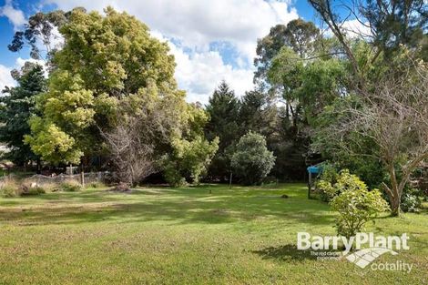 Property photo of 31 Macclesfield Road Emerald VIC 3782