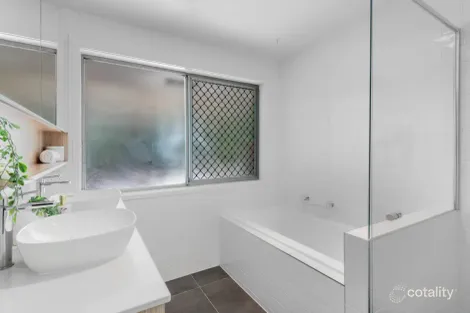 Property photo of 5 Tyrrell Court Petrie QLD 4502