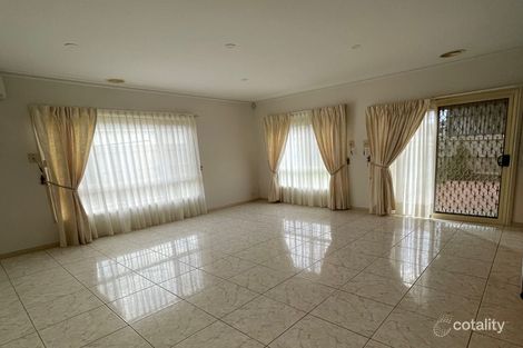 Property photo of 13 Lockwood Drive Roxburgh Park VIC 3064