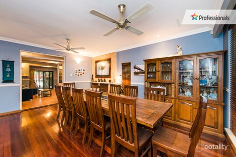 8 Haslemere Dr, Mount Nasura, WA 6112