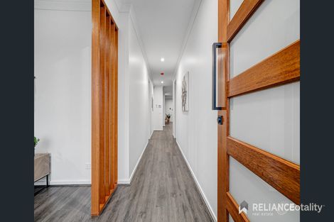 Property photo of 40 Cinnamara Circuit Tarneit VIC 3029
