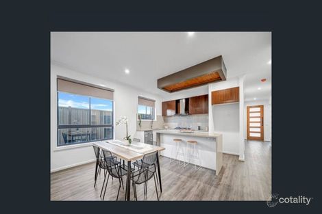 Property photo of 40 Cinnamara Circuit Tarneit VIC 3029