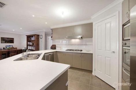 Property photo of 25 Villiers Drive Point Cook VIC 3030