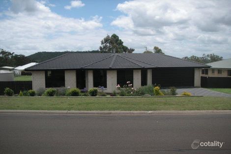 59 Highland Park Rd, Meringandan West, QLD 4352