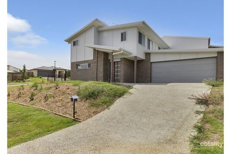 1/2 Nightshade Cres, Pimpama, QLD 4209