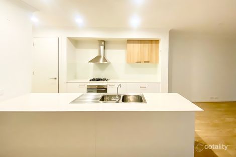 Property photo of 48 Cascade Terrace Craigieburn VIC 3064