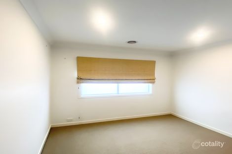 Property photo of 48 Cascade Terrace Craigieburn VIC 3064