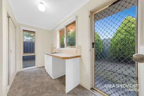 Property photo of 345 Ormond Road Narre Warren South VIC 3805