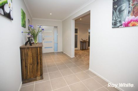 Property photo of 31 Edgeware Close Pakenham VIC 3810